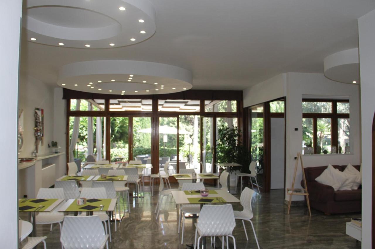 Hotel Boomerang Roma La Massimina-Casal Lumbroso Exterior photo